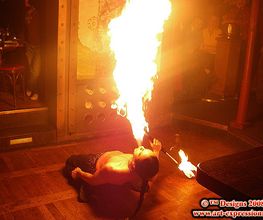 FIRE TWISTER Feuerkünstler Feuerspucker Feuerschlucker Feuershow Feuerartistik Feuertanz Feuerperfor