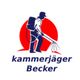 Logo von Kammerjäger Becker: Person mit Sprühgerät vor rotem Kreis.