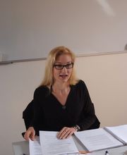 Unsere Schulleiterin, Frau Westrup