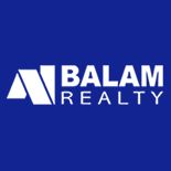 Logotipo de Balam Realty sobre fondo azul.