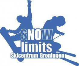 Silhouetten van snowboarder en skiër met tekst: "Snow limits Skicentrum Groningen".