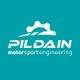 Logotipo de Pildain Motorsport Engineering en fondo azul turquesa. Texto blanco con engranaje.