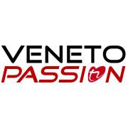 Logo "Veneto Passion" con scritta nera e rossa e simbolo a forma di cuore.