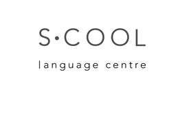 Logotipo de "S·COOL language centre" en fondo blanco.