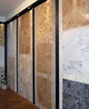 Ausstellungsraum / Büro