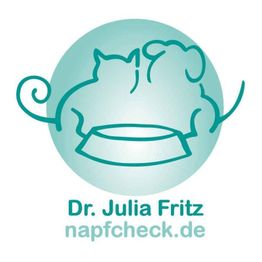 Umriss von Katze und Hund mit Futternapf, Text: Dr. Julia Fritz, napfcheck.de.