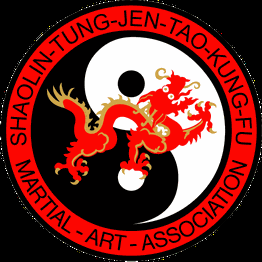 Rundes Logo mit Drache, Yin-Yang-Symbol und Text: "Shaolin Tung Jen Tao Kung Fu".