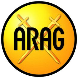 Gelbes Rundlogo mit der Aufschrift "ARAG", zwei gekreuzte Schwerter im Hintergrund.