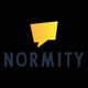 Zwart logo met gele tekstballon en het woord "NORMITY" eronder.