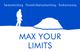 Ein Wanderer und Zelt. Text: "Max Your Limits", "Teamentwicklung", "Persönlichkeitsentwicklung".