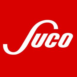 Rotes Logo mit weißem Schriftzug "Suco", geschwungener Anfangsbuchstabe.