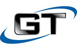 Abstraktes "GT"-Logo mit blauem Bogen im Hintergrund.