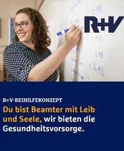 Frau schreibt auf Whiteboard, R+V-Logo, Text: "R+V-Beihilfekonzept für Beamte".