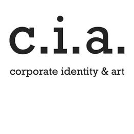 Schwarz-weißer Text: "c.i.a. - corporate identity & art" auf weißem Hintergrund.