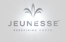 Jeunesse-Logo mit stilisierter Lilie und dem Slogan "Redefining Youth" auf grauem Hintergrund.