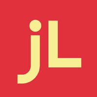 Gelbes "jL" auf rotem Hintergrund in modernem Schriftstil.