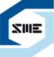 Logo con letras negras "SME" y diseño geométrico en azul y celeste.