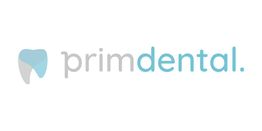 Logotipo "primdental" con un icono de diente a la izquierda, colores gris y azul.