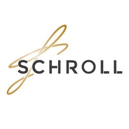 Logo mit geschwungener Goldlinie und dem schwarzen Text "SCHROLL" auf weißem Hintergrund.