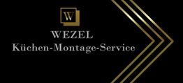Schwarzes Logo mit „WEZEL Küchen-Montage-Service“ und goldenen Pfeilen.