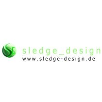 Logo mit grünem Design und Text: "sledge_design, www.sledge-design.de".