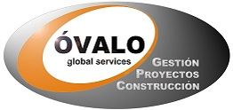 Logotipo de Óvalo Global Services: Gestión, Proyectos, Construcción en óvalo gris y naranja.