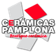 Logotipo de "Cerámicas Pamplona" con fondo negro y texto en blanco y rojo.