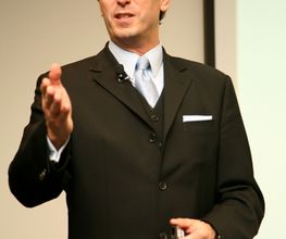 Verkaufstrainer und Keynote Speaker Thomas Burzler