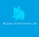 Blauer Elefant auf blauem Hintergrund, darunter steht "Blaue-Elefanten.de".