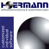 Text: "HOERMANN Softwareentwicklung." Mit blauem, abstraktem Design und Schriftzug links.