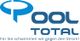 Logo mit blauem Schriftzug "Pool Total". Slogan: "Für Sie schwimmen wir gegen den Strom!".