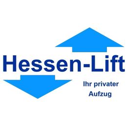 Logo von Hessen-Lift mit blauen Pfeilen und Slogan "Ihr privater Aufzug".