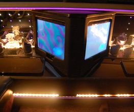 2 TFT-Fernsehen mit DVD-Player