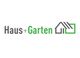 Logo mit Text „Haus + Garten“ und grafischem Haus-Symbol in Grau und Grün.