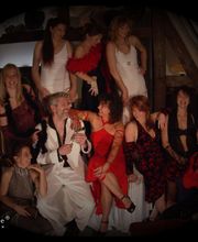 A. M a h u m a n e- Vernissage 