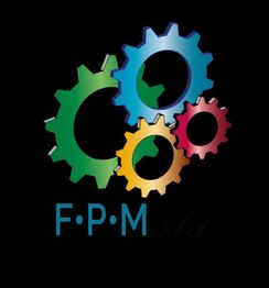 Bunte Zahnräder auf schwarzem Hintergrund mit dem Text "F·P·M Art" darunter.