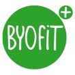 Grüner Kreis mit der Aufschrift "BYOFIT" und einem Pluszeichen oben rechts.