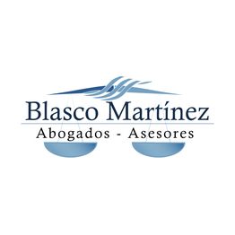 Logo con texto "Blasco Martínez Abogados - Asesores" y balanza azul clara.