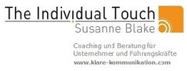 Logo mit Text: "The Individual Touch, Susanne Blake, Coaching für Unternehmer, klare-kommunikation.com".