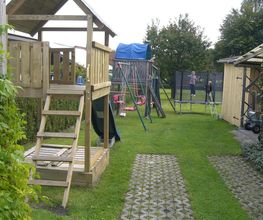 riesiger Garten - ein Paradies für Kinder