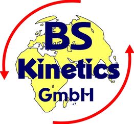 BS Kinetics GmbH Logo: Weltkarte mit rotem Pfeilkreis um gelbe Kontinente.