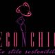 Logo Econchic: figura stilizzata con cappello, testo "Lo stile sostenibile" in rosa su sfondo nero.