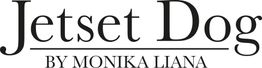 Text: "Jetset Dog by Monika Liana" in schwarzer Schrift auf weißem Hintergrund.