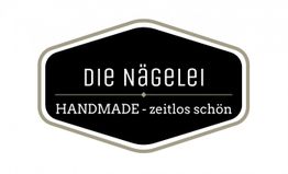 Schwarzes Logo mit Text: "Die Nägelei - HANDMADE - zeitlos schön" in Weiß und Silber.