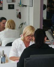 City-Hair-Team Dimitri Logo