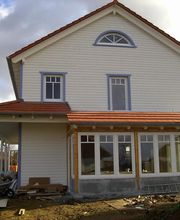Holzhaus im amerikanischen Stil