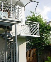 Treppenlifte & Aufzug - Treppenlift Service