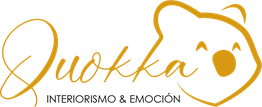 Logo con la palabra "Quokka" y un dibujo de una cara sonriente de quokka en línea dorada.