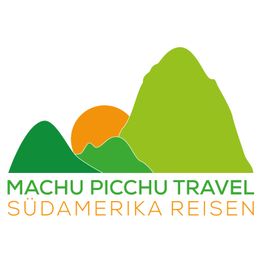 Logo mit grünen Bergen, oranger Sonne, Schriftzug: "Machu Picchu Travel, Südamerika Reisen".