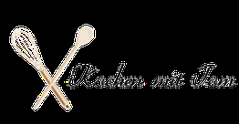 Logo mit Schneebesen und Kochlöffel, daneben der Schriftzug "Kochen mit Tom".